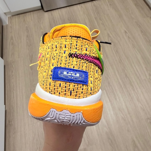 Nike Yellow LeBron 20 - Picture 3 of 9